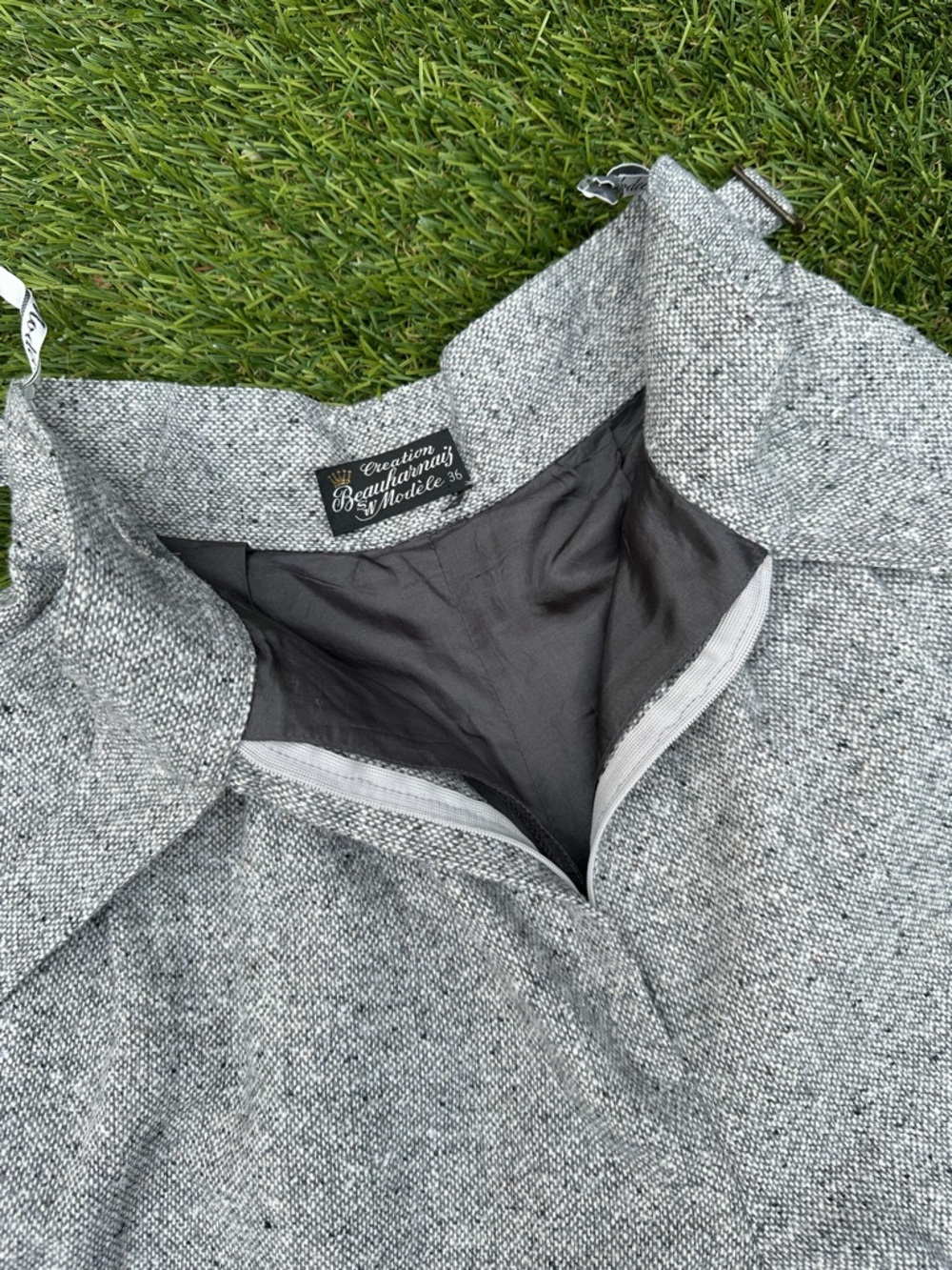 Vintage French “Creation Beauharnais Modèle” Grey Wool Culottes- 25” Waist - Picture 3 of 10